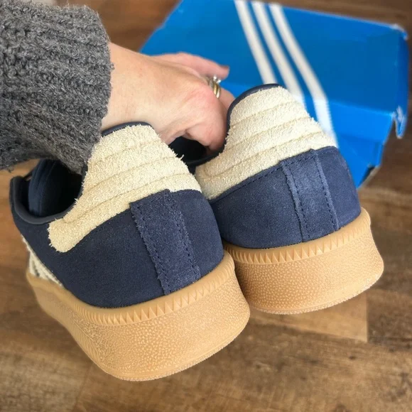 Adidas Samba XLG - Picture 3 of 10